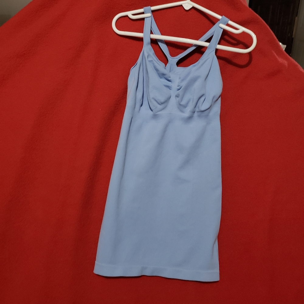Vintage Barely There Ultra Stretch-Seamless Racerback Tank Medium-Pre-luved